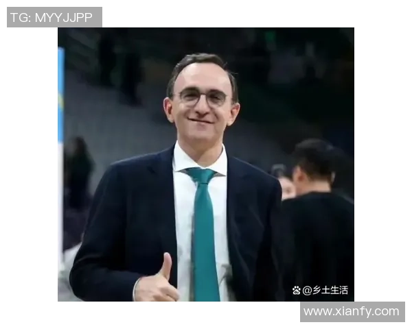 从球场巨星到战术大师足球球星转型教练的挑战与辉煌之路