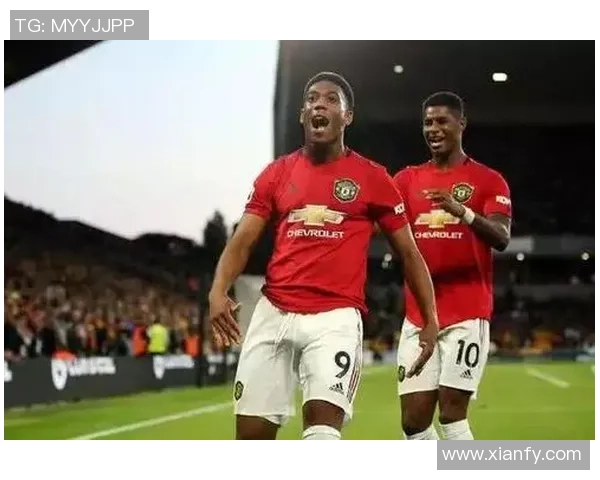 金童加盟死敌球队引发风暴 揭秘转会背后的真相与未来布局 金童加盟死敌球队引发风暴 揭秘转会背后的真相与未来布局